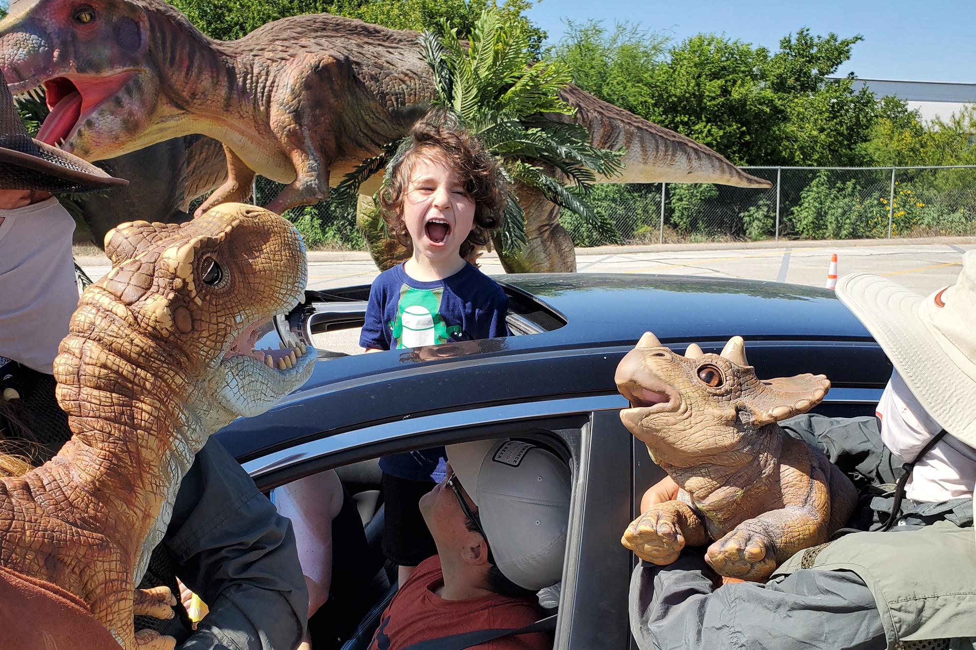 jurassic quest puppet